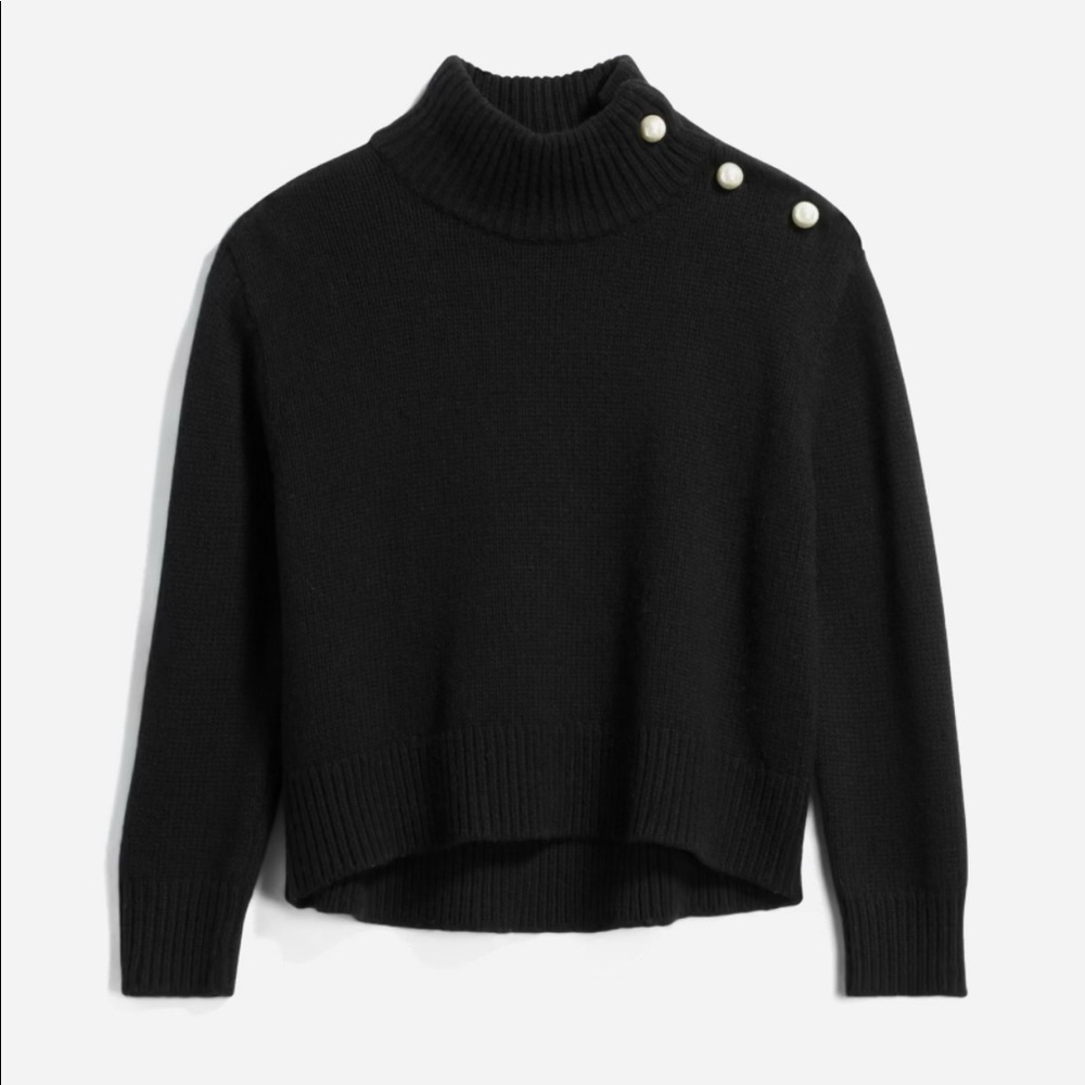 Kate Spade pearl button sweater black XS